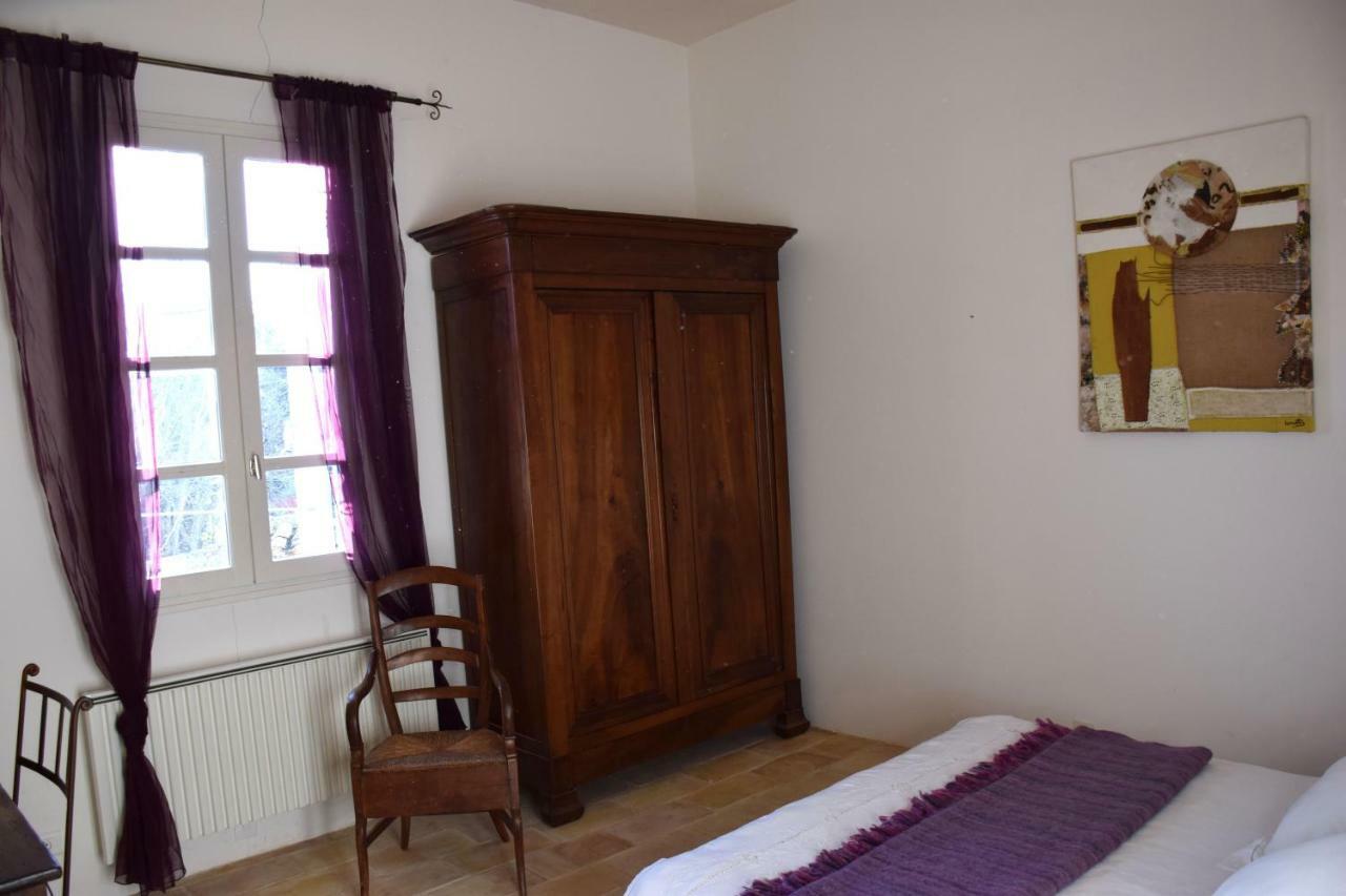 Chambres D'Hotes Dans Maison D'Artiste Galargues Exterior foto