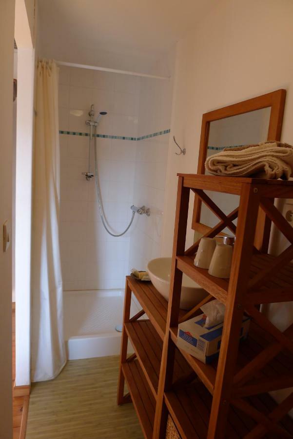Chambres D'Hotes Dans Maison D'Artiste Galargues Exterior foto